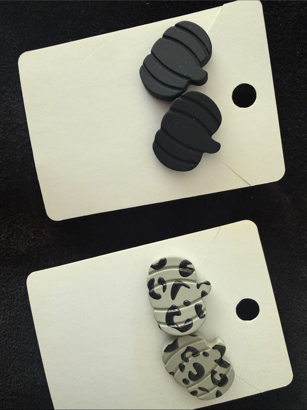 Source Unknown Black and White Pumpkin Stud Earrings - Pair - Picture 3 of 3
